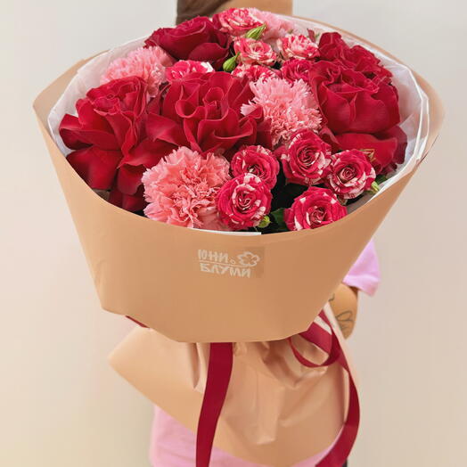 Огненный букет с красными розами🌹️‍🔥