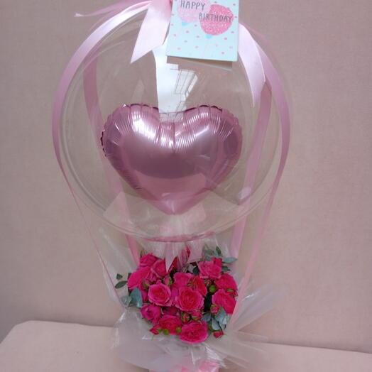 Spray roses with Bobo baloon
