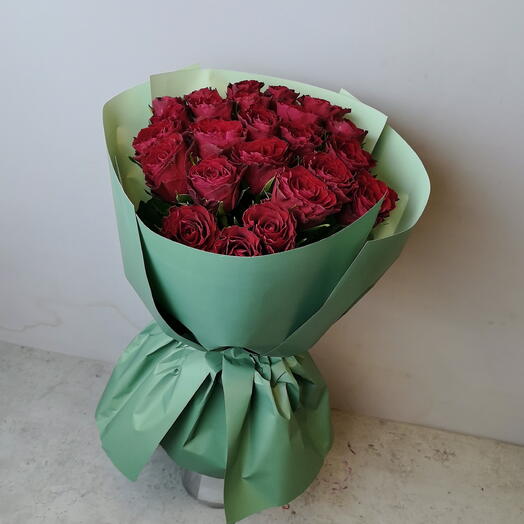 25 красных роз 40см