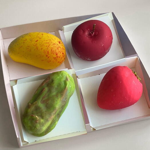 Корпусные десерты 4 шт (манго, клубника, вишня и фисташка)