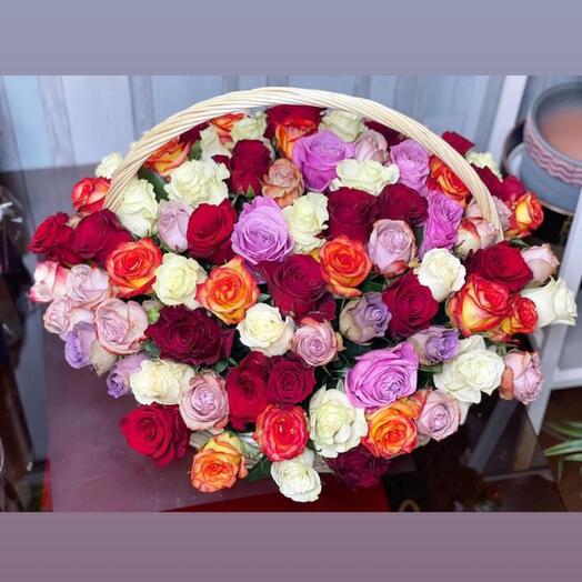 Basket with roses