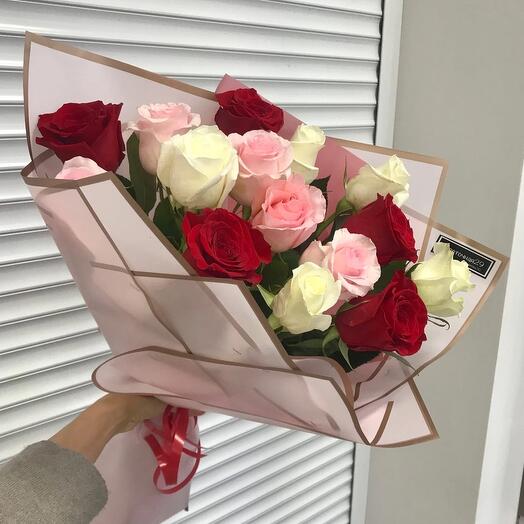 Букет из микс роз