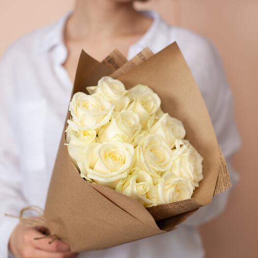 Bouquet of 11 white roses Russia