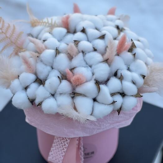 Коробочка из сухоцветов и лагуруса