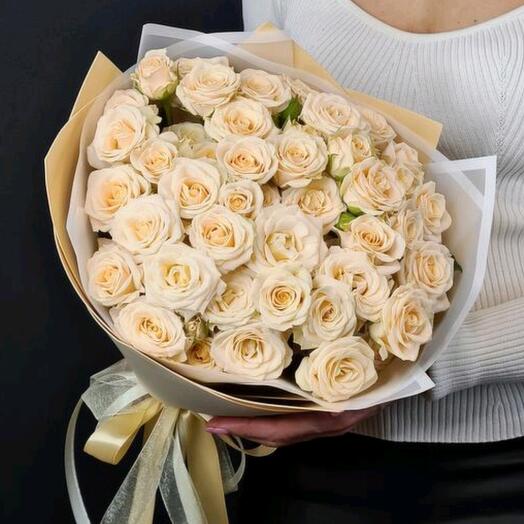Bouquet of bush roses