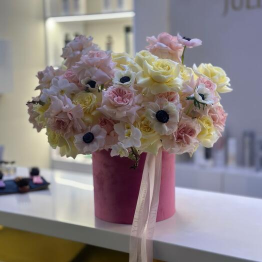 Цветы в коробке