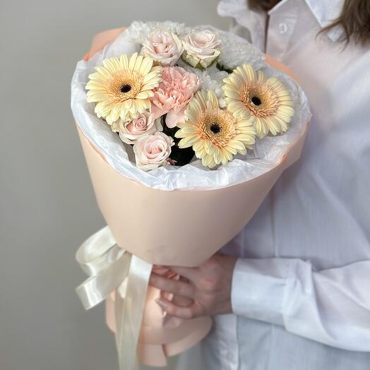 Charmer - bouquet of germanies and chrysanthemums