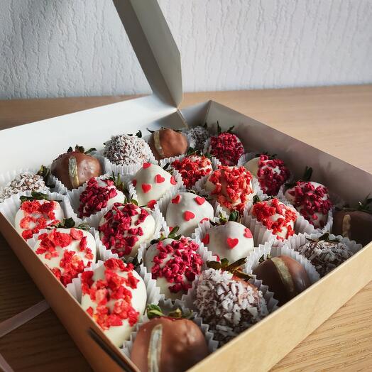 Клубника в шоколаде max