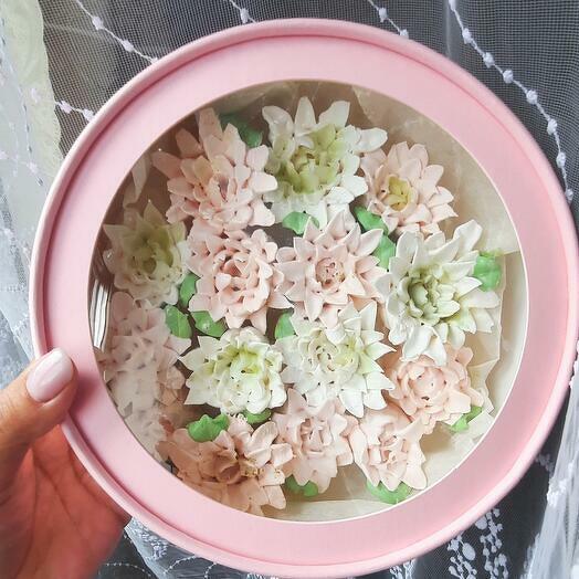 "Chrysanthemums" marshmallow box