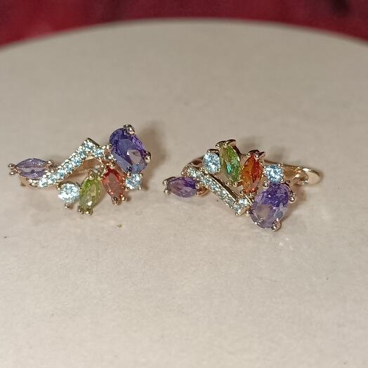 Серьги с камнями
