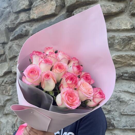 Розовое счастье роз
