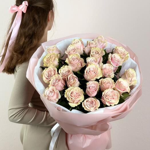 Нежный букет из 25 розовых роз 0060М-025