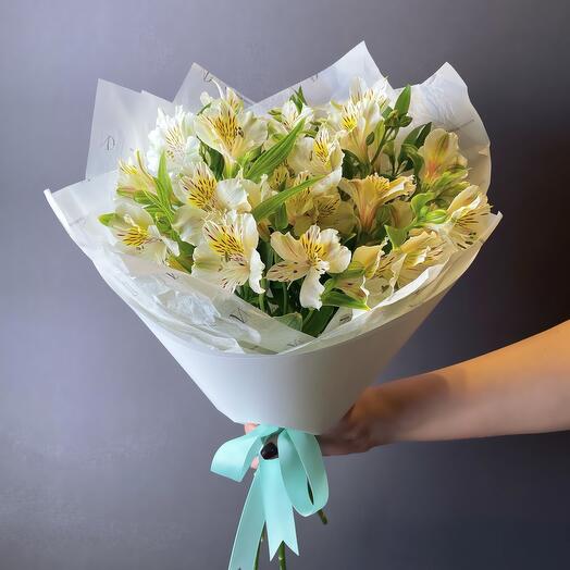 Букет из 7 альстромерий