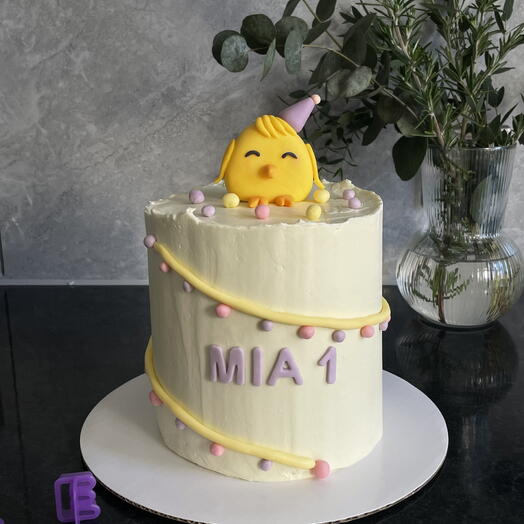 Cute chick cake