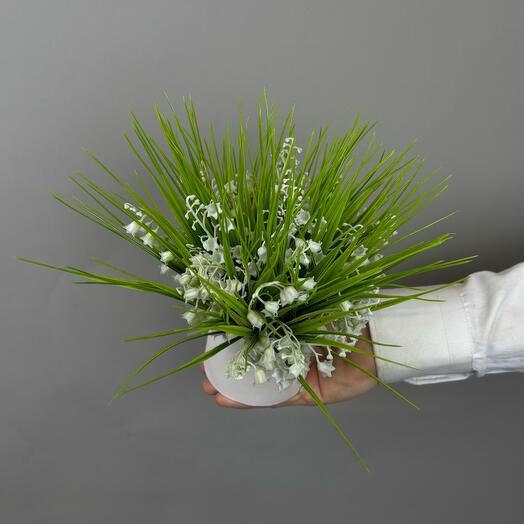 Композиция из искусственных Ландышей