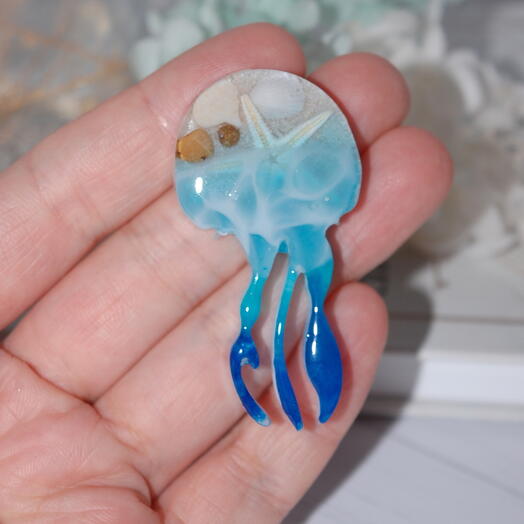 Брошь медуза из эпоксидной смолы