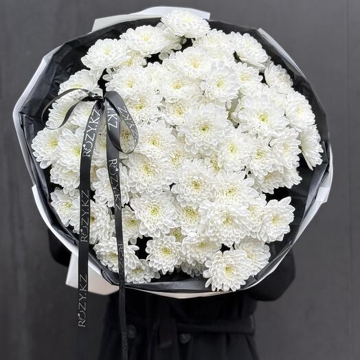 Моно букет из 13 веток хризантем