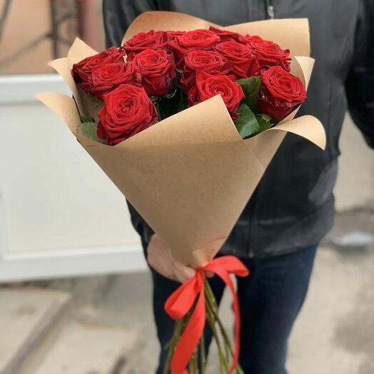 Роза красная 15