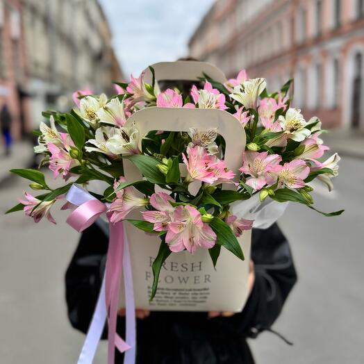 Июньский полевой букет в сумочке