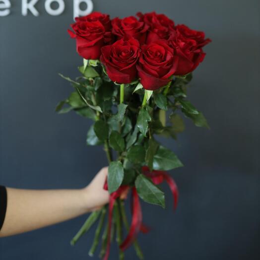 Букет из красных роз
