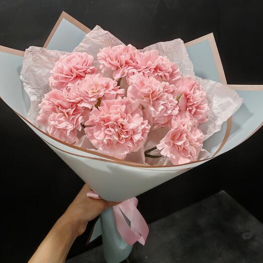 Bouquet of 9 pink dianthuses