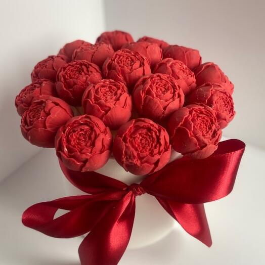 Коробочка пионов