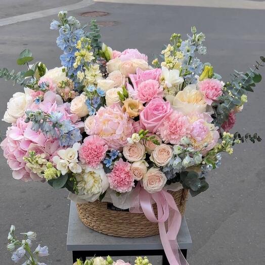 Корзина с цветами BIG
