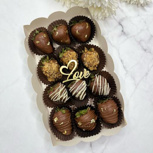 Клубника в шоколаде love