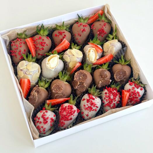 Клубника в шоколаде с Ферреро и Рафаэлло