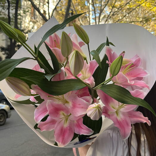 Lily pink mono bouquet