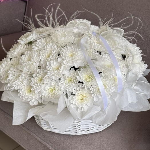 Корзина с хризантемой Крылья