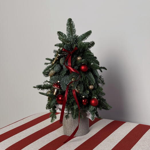 Елка из натуральной датской хвои-нобилиса