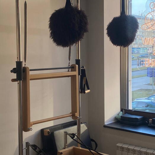 Сертификат на 8 индивидуальных тренировок пилатес на реформере в студии мягкого фитнеса FlowCore