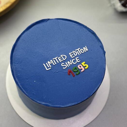 Торт 1кг «Limited edition» любой цвет