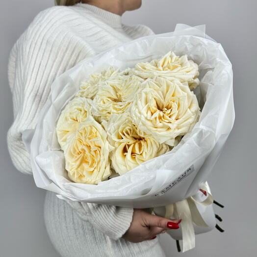 Пионовидные розы с ароматным эвкалиптом 🤍 Камелия Flowers Shop