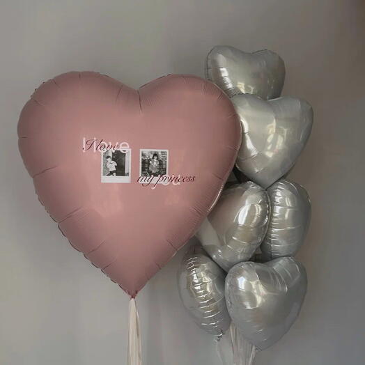 Красивые шары для мамы с сердцами и фото на 8 марта