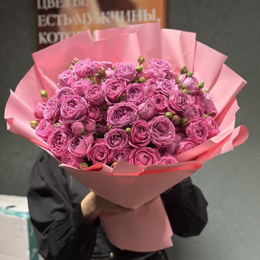 Шикарный букет из кустовых роз Мисти баблс