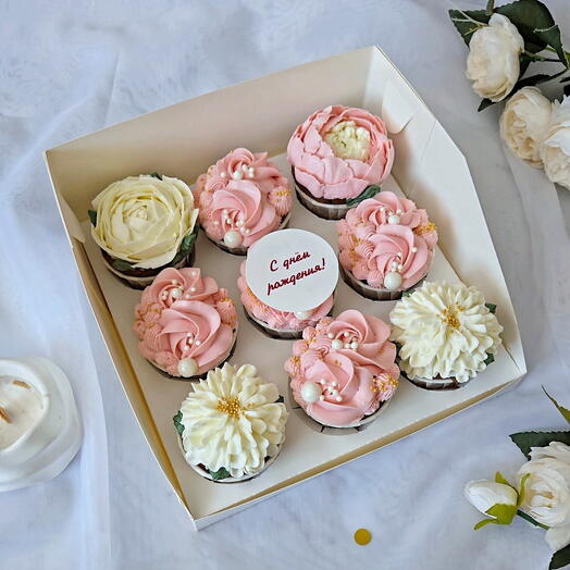 Капкейки цветочные ассорти