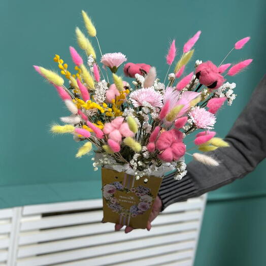 Яркий сухоцвет