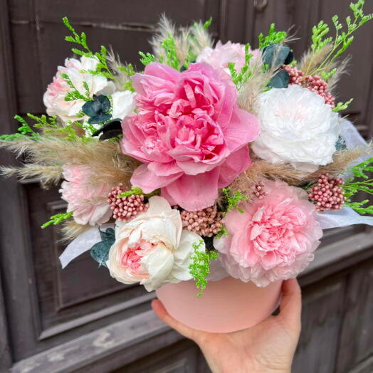Composition with peonies ♥️ will not wither