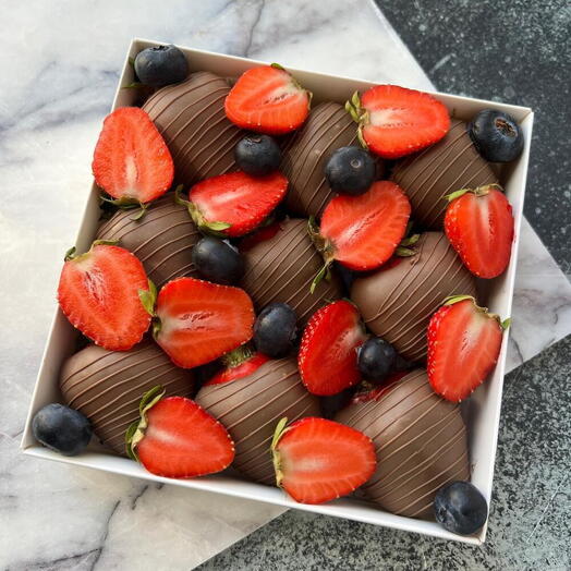 9 Milk Chocolate Covered Strawberries and Blueberries