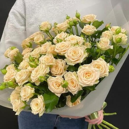 Кустовые кремовые розы. Букет цветов кустовых кремовый роз. 11 кустовых роз на день рождения любимой маме, сестре