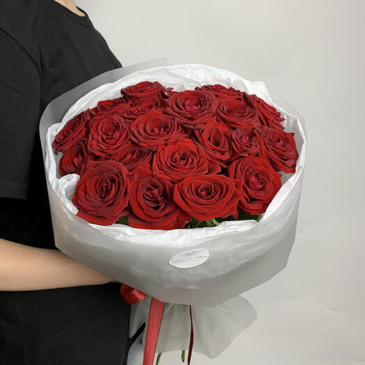 Букет из 21 красной розы