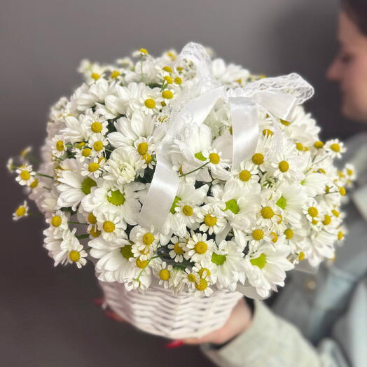 Корзина с белыми ромашками (арт.4029)