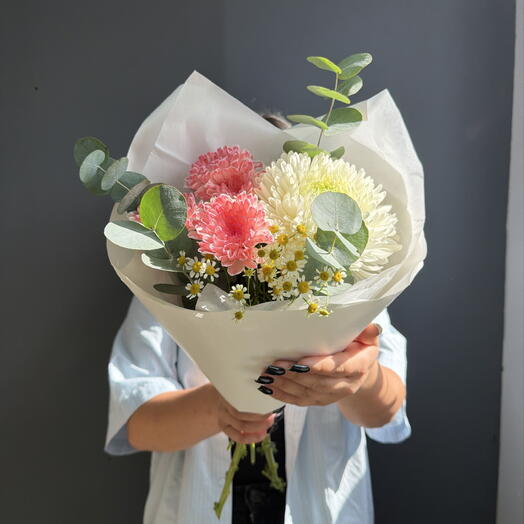 Авторский букет с хризантемой и ромашкой 💐💕