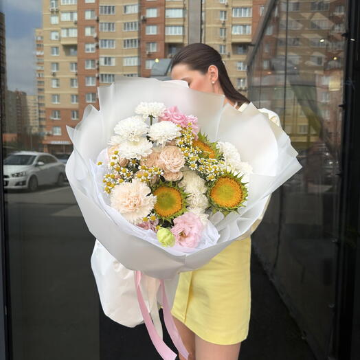 Авторский букет с подсолнухом «Солнечный день»