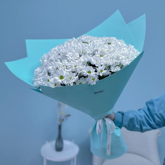 Букет из 25 белых хризантем Бакарди