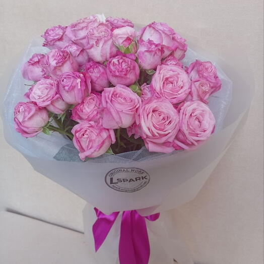 7 Pink Spray Roses bouquet