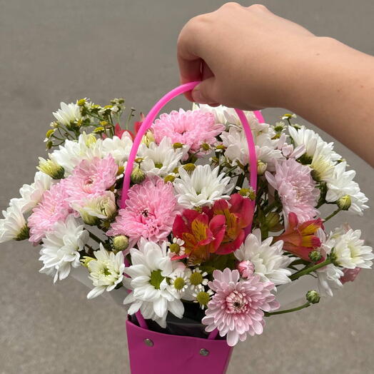 Цветочная корзина 
Розовая поляна