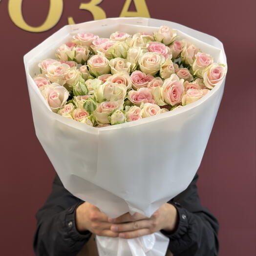 Моно Букет из Кустовых Роз